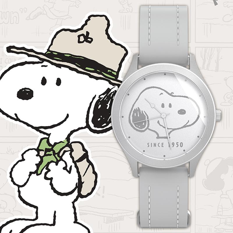 MINISO Snoopy Friends Series Trendy Watch Blind Box Retro Stylish Cute Design Spooky Cartoon Halloween Christma Holiday Gift for Kids Students